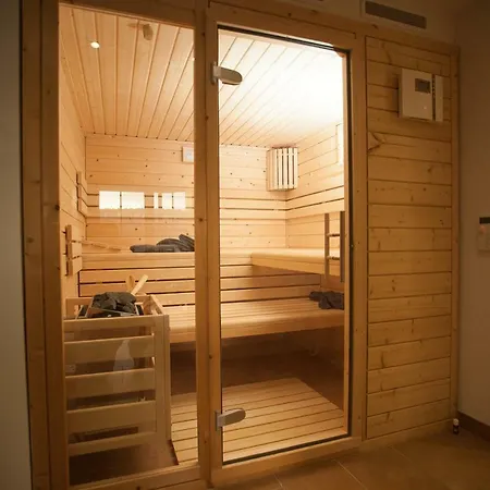 Weinberghaus Prossen, Haus Mit Sauna Und Whirlpool Fuer Maximal 8 Personen Dom wakacyjny *
