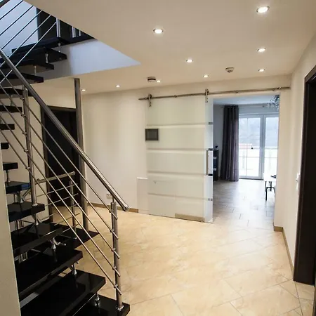 Weinberghaus Prossen, Haus Mit Sauna Und Whirlpool Fuer Maximal 8 Personen