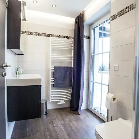 Weinberghaus Prossen, Haus Mit Sauna Und Whirlpool Fuer Maximal 8 Personen