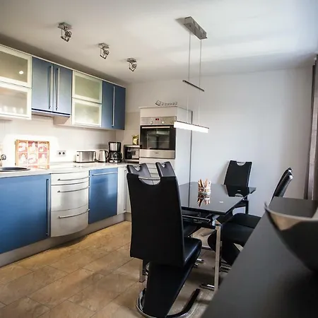 Weinberghaus Prossen, Haus Mit Sauna Und Whirlpool Fuer Maximal 8 Personen 別荘 *