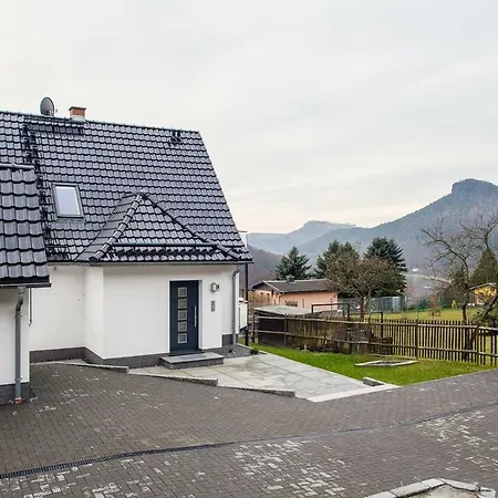 Weinberghaus Prossen, Haus Mit Sauna Und Whirlpool Fuer Maximal 8 Personen